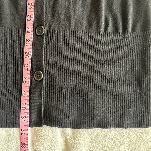 Gap V- Neck Button Down Black Cardigan Sz  XL Long Length - Picture 5 of 6